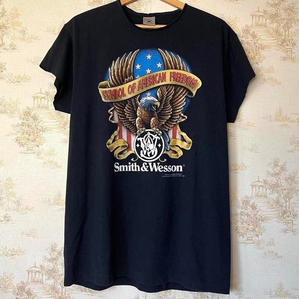 Vintage Smith & Wesson 3D Emblem T-Shirt | Muscle Tee | Size XL